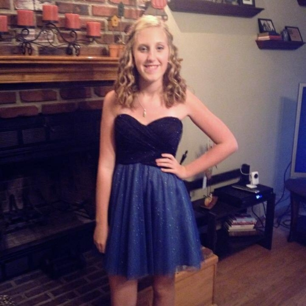 Super cute homecoming dress!